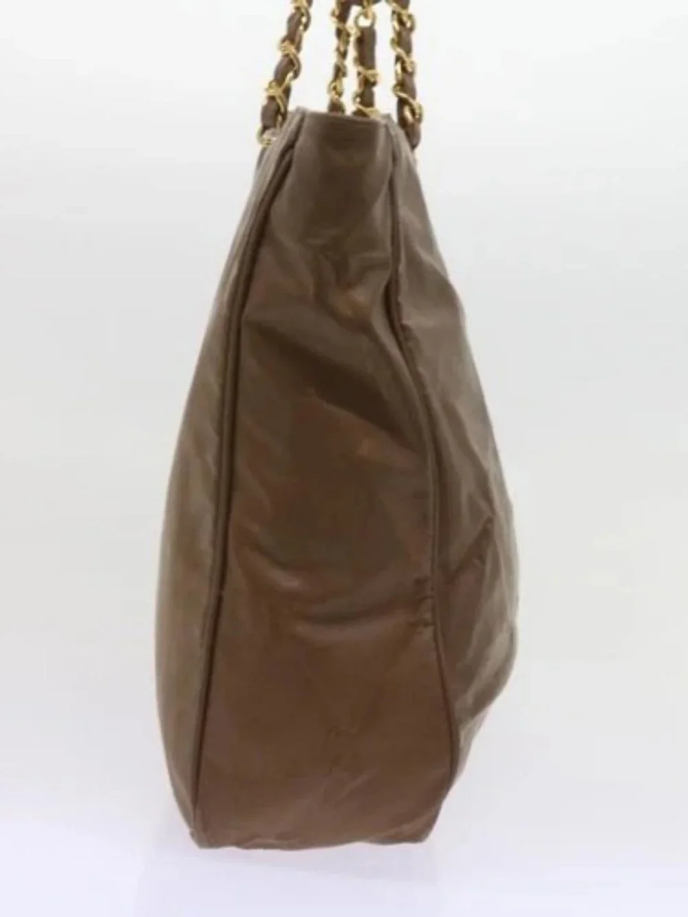 CHANEL brand	chanel color	brown